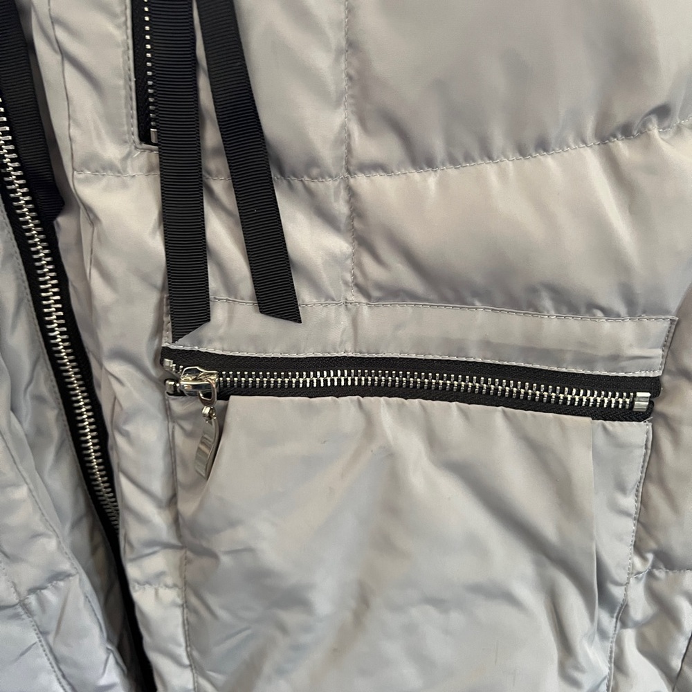 Orolay Thickened Down Jacket Expandable women in size medium - Picture 4 of 12